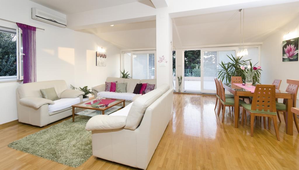 Urban Apartment マカルスカ 部屋 写真