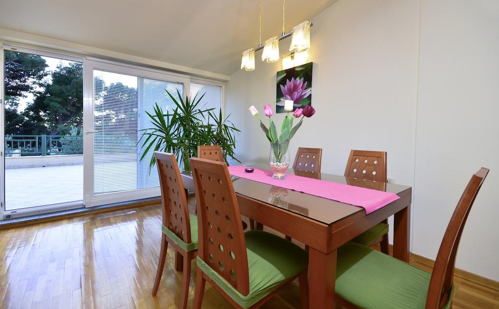 Urban Apartment マカルスカ 部屋 写真